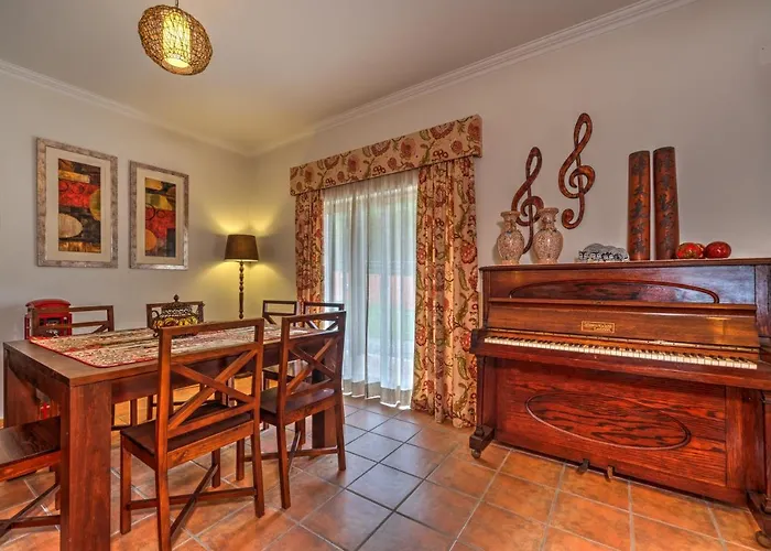 Holiday home A Casa Minhas Netas Caldas Da Rainha